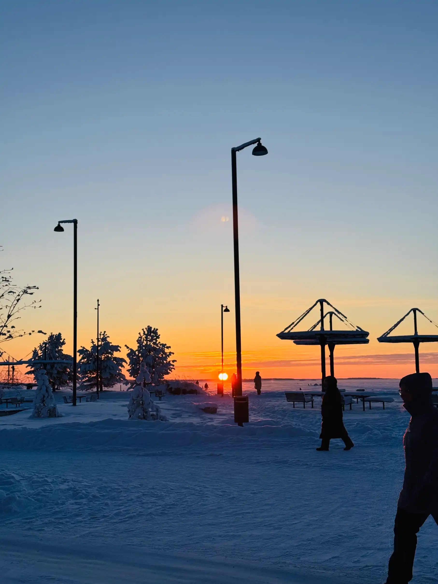 Frozen Sea Walk at Nallikari 5